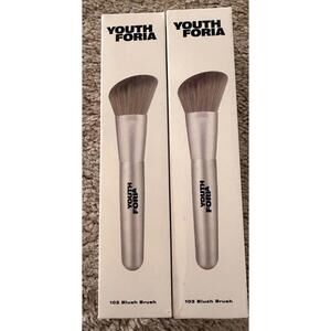 Youth Foria 102 Blush Brush